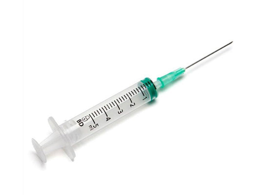 BD EMERALD SPRITZE MIT NADEL 21G – 5 ml Luer-Zentralschlupf